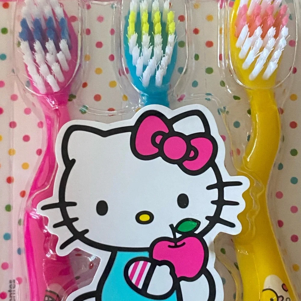 HELLO KITTY Soft Kids Toothbrush Set of 3